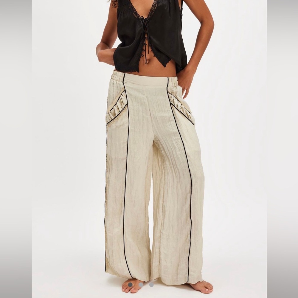 NWOT Free People Intimately Pretty Please Pant